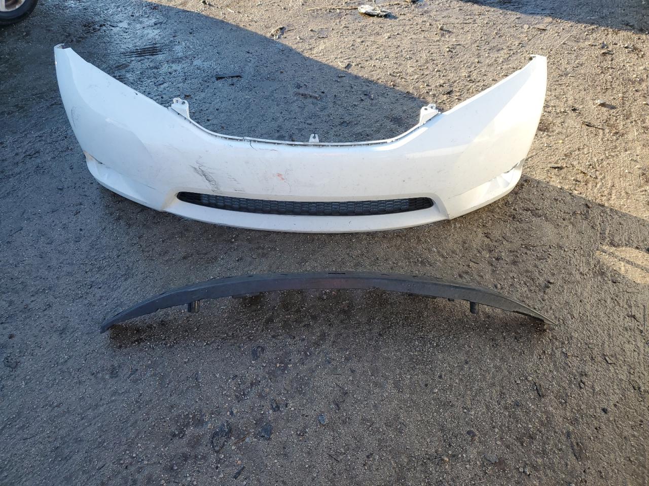 2015 Toyota Sienna VIN 5TDKK3DC8FS574201 Copart auction photo, front end damage thumbnail 13
