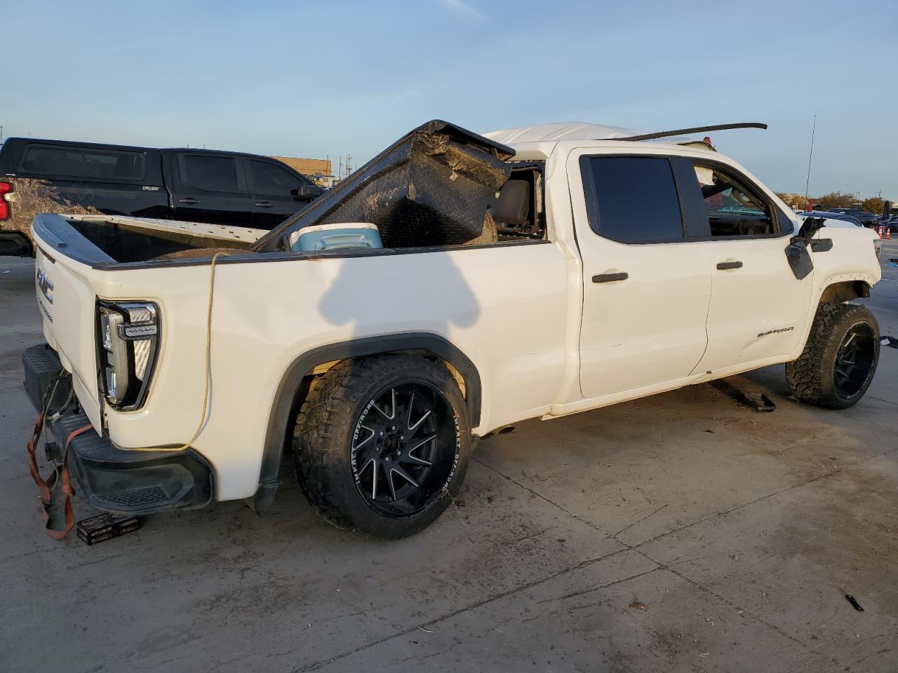 2019 GMC Sierra VIN 1GTP8AEF0KZ182534 Copart auction photo, rollover damage thumbnail 3