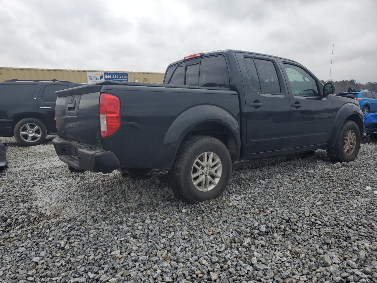 2015 Nissan Navara (Frontier) VIN 1N6AD0ER5FN750020 Copart auction photo, front end / minor dent/scratches damage thumbnail 3