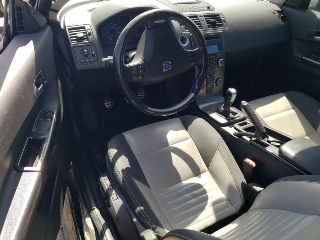 2011 Volvo C30 VIN YV1672MK0B2224299 Copart auction photo, side / front end damage thumbnail 8