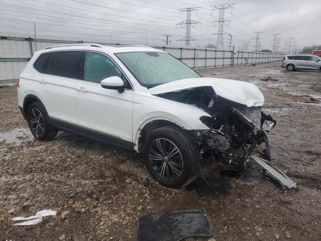 2018 Volkswagen Tiguan VIN 3VV2B7AX5JM012846 Copart auction photo, front end damage thumbnail 4