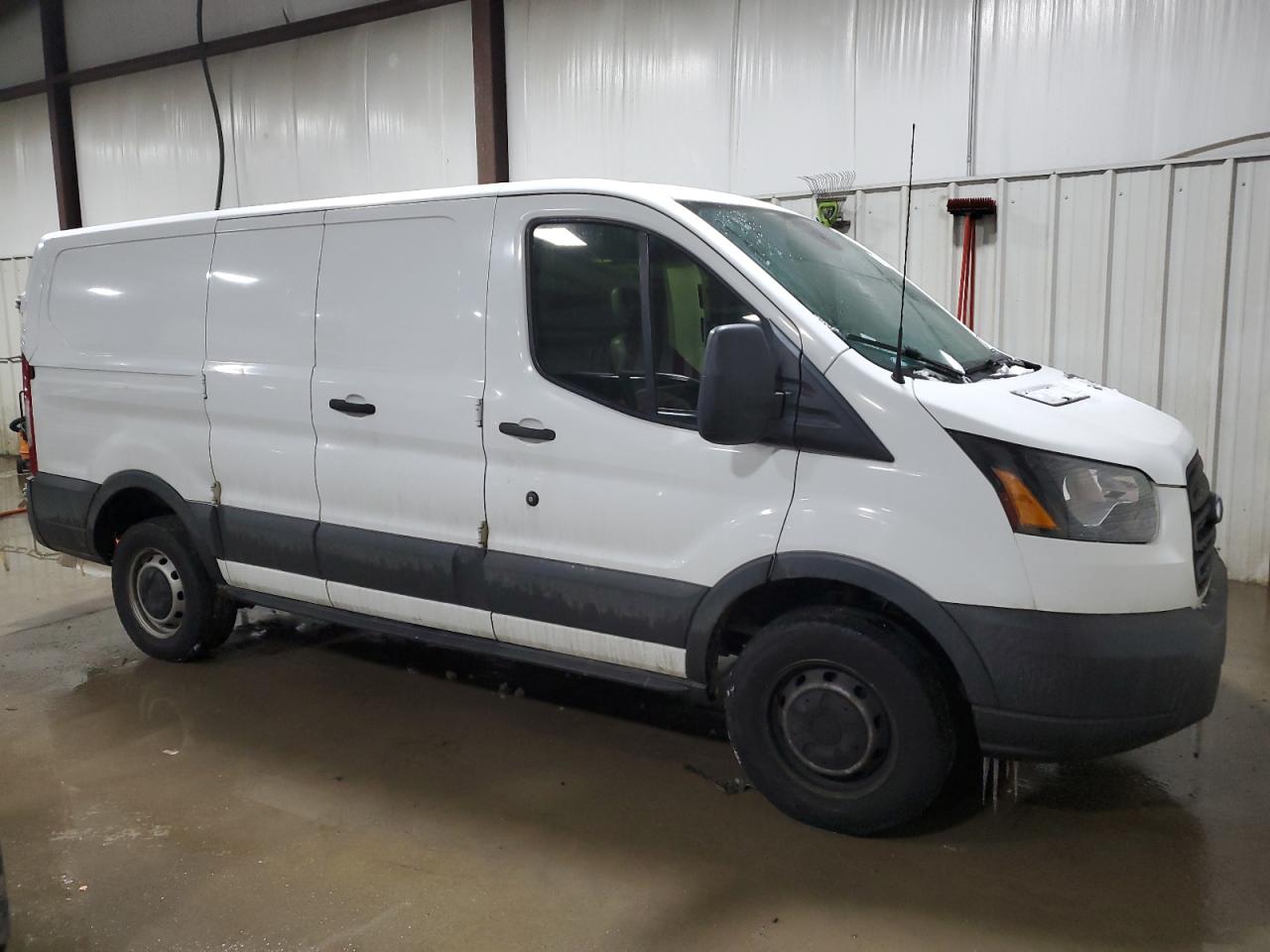 2017 Ford Transit VIN 1FTYR1ZM9HKA21191 Copart auction photo, rear end damage thumbnail 4