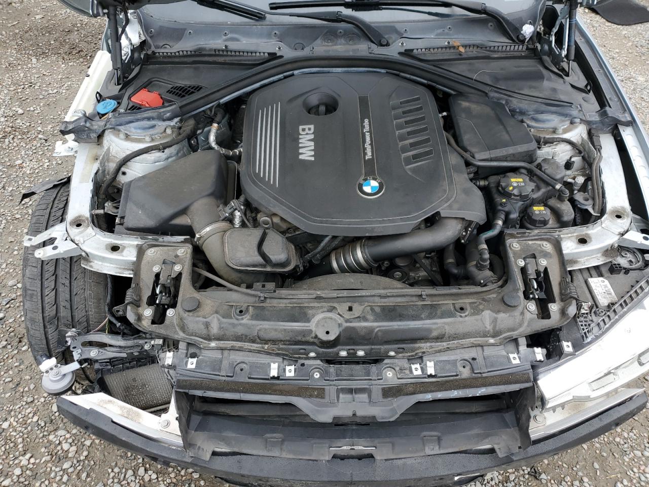 2017 BMW 3er VIN WBA8B3G37HNU36208 Copart auction photo, front end / side damage thumbnail 11