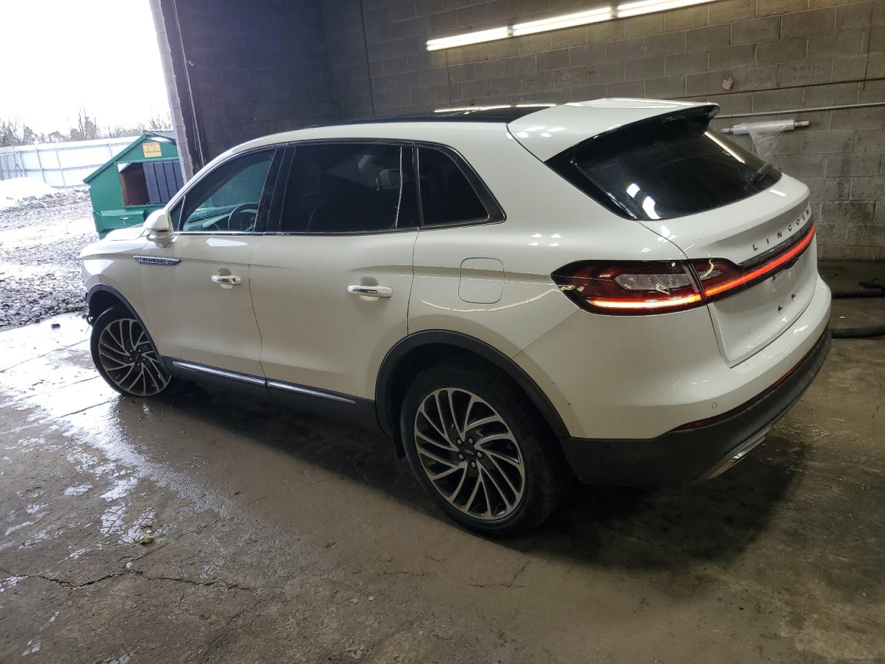 2020 Lincoln Nautilus VIN 2LMPJ8K9XLBL24923 Copart auction photo, front end damage thumbnail 2