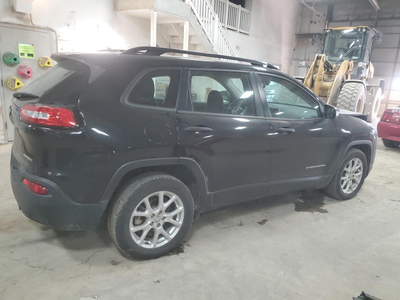 2015 Jeep Grand Cherokee VIN 1C4PJLAB5FW677208 Copart auction photo, front end / minor dent/scratches damage thumbnail 3