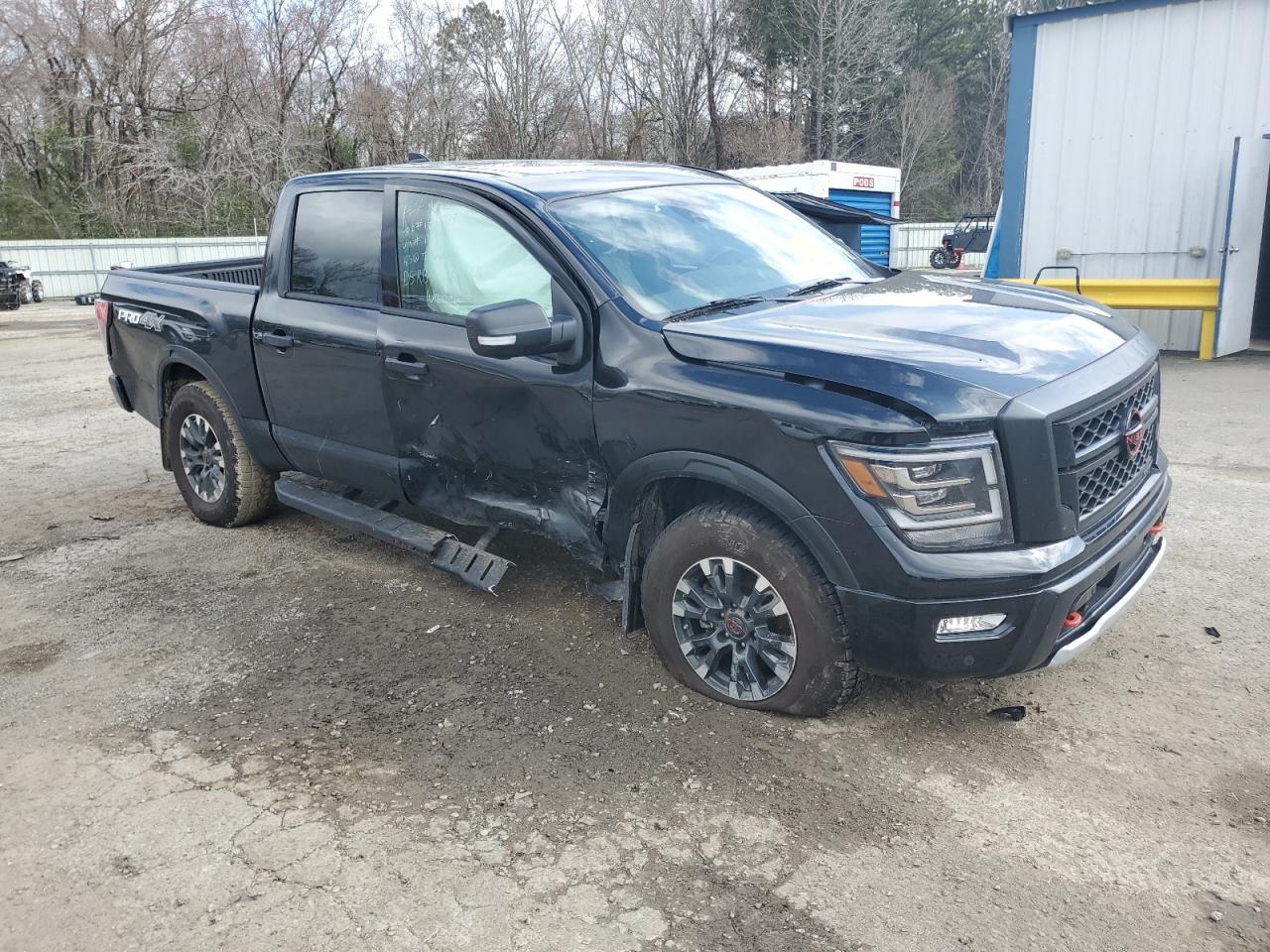 2024 Nissan Titan VIN 1N6AA1ED3RN116454 Copart auction photo, side / minor dent/scratches damage thumbnail 4