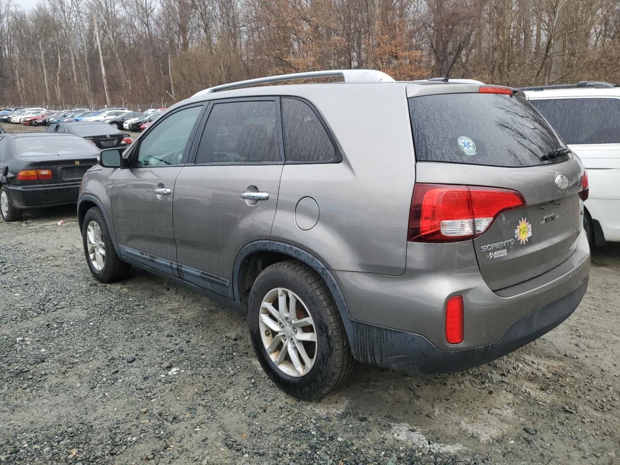 2014 KIA Sorento VIN 5XYKT3A64EG532941 Copart auction photo, minor dent/scratches / mechanical damage thumbnail 2