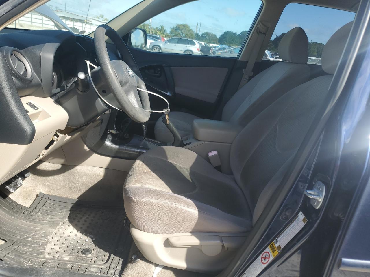 2007 Toyota RAV 4 VIN JTMZD33VX75069408 Copart auction photo, undercarriage damage thumbnail 7