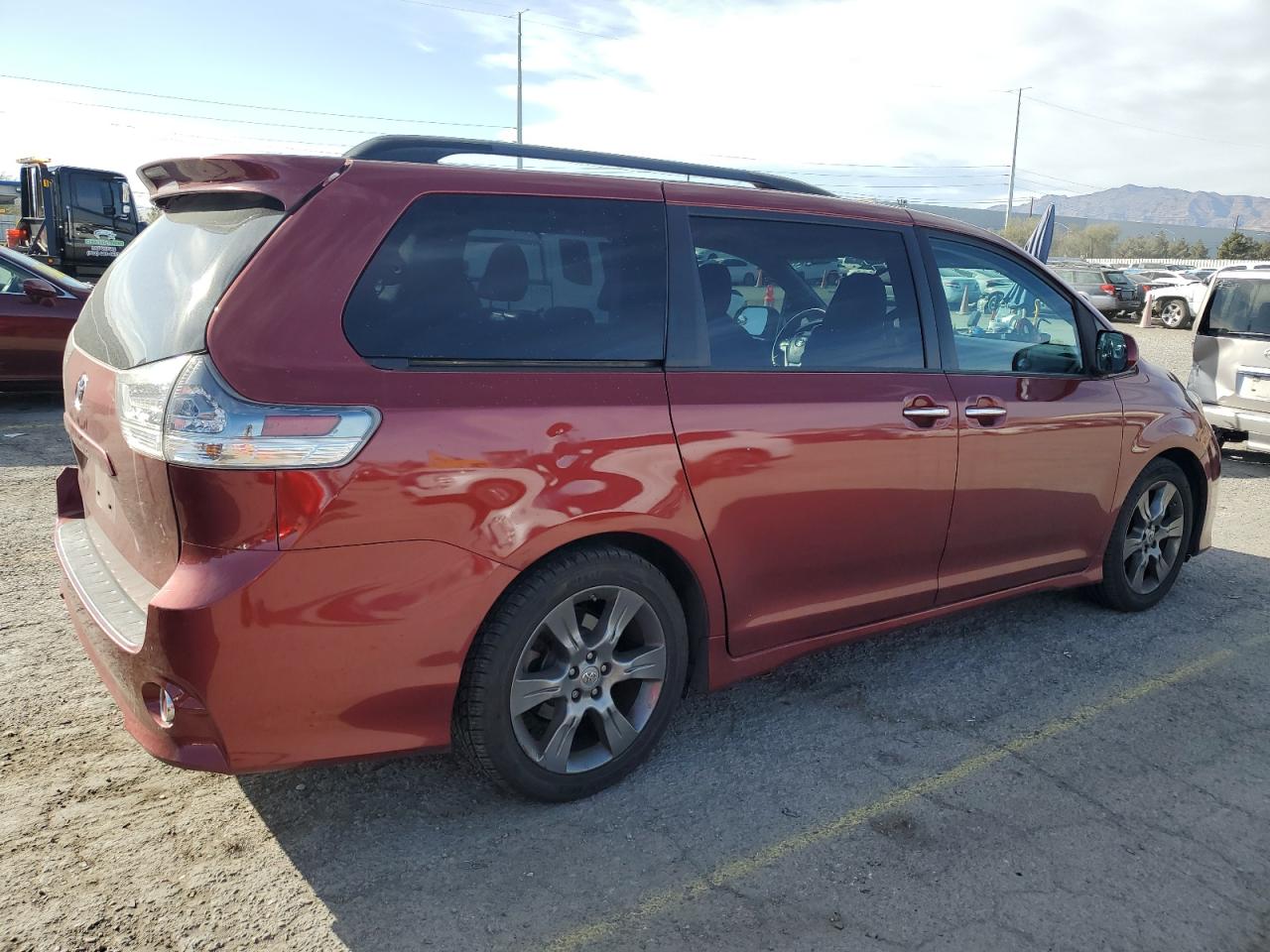 2016 Toyota Sienna VIN 5TDXK3DC2GS755155 Copart auction photo, rear end damage thumbnail 3