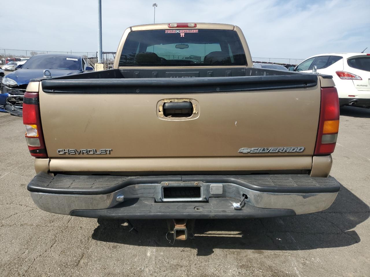 1999 Chevrolet Silverado VIN 2GCEC19V4X1232083 Copart auction photo, all over / undercarriage damage thumbnail 6