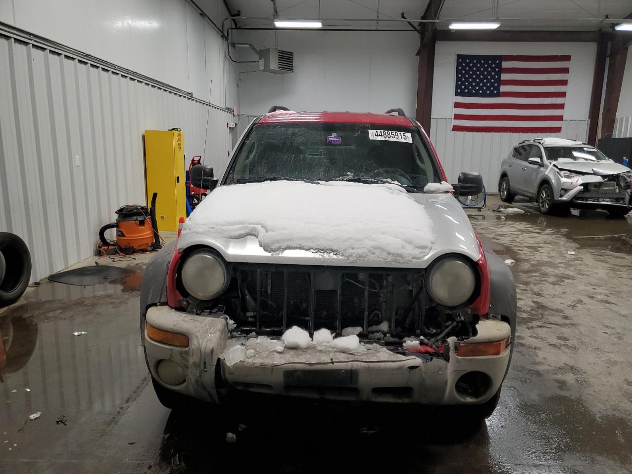 2004 Jeep Liberty (North America) VIN 1J4GL48K54W138097 Copart auction photo, front end damage thumbnail 5