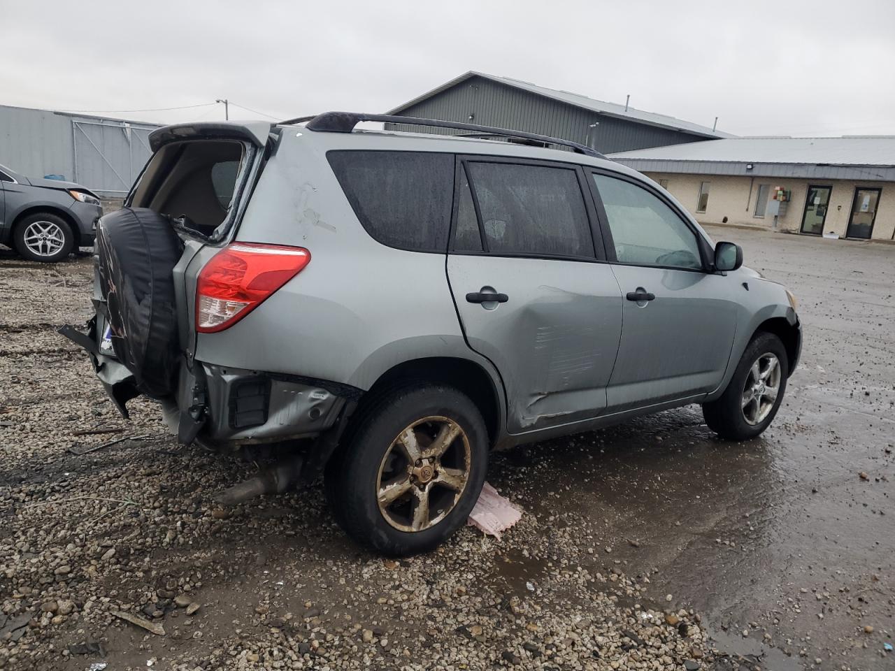 2006 Toyota RAV 4 VIN JTMBD33V065013929 Copart auction photo, all over damage thumbnail 3