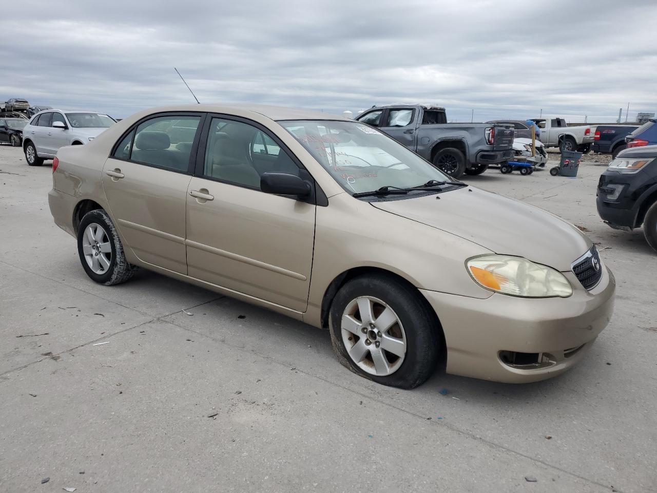 2006 Toyota Corolla VIN 1NXBR32E06Z615072 Copart auction photo, front end / side damage thumbnail 4
