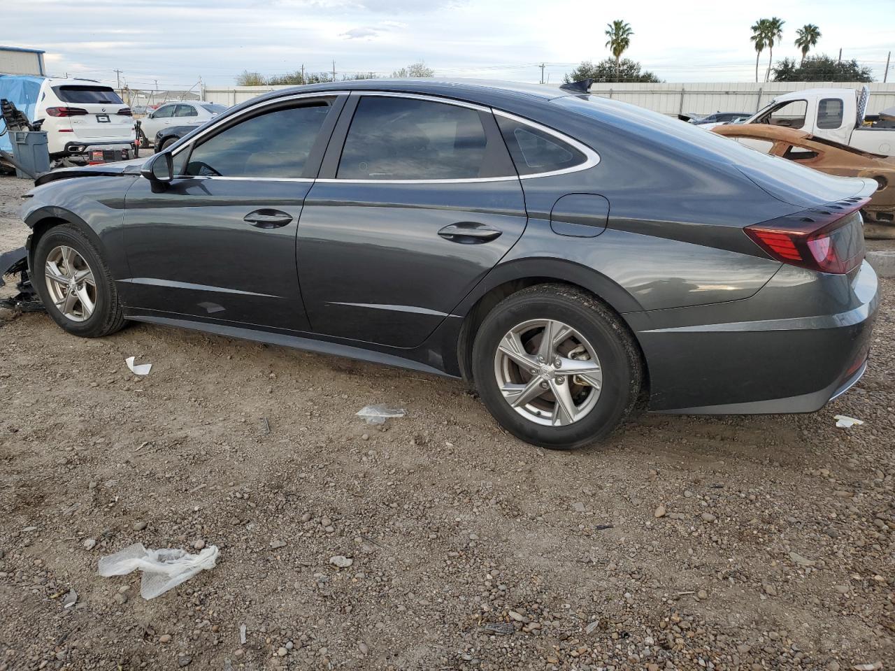 2022 Hyundai Sonata VIN KMHL24JAXNA225691 Copart auction photo, front end / minor dent/scratches damage thumbnail 2