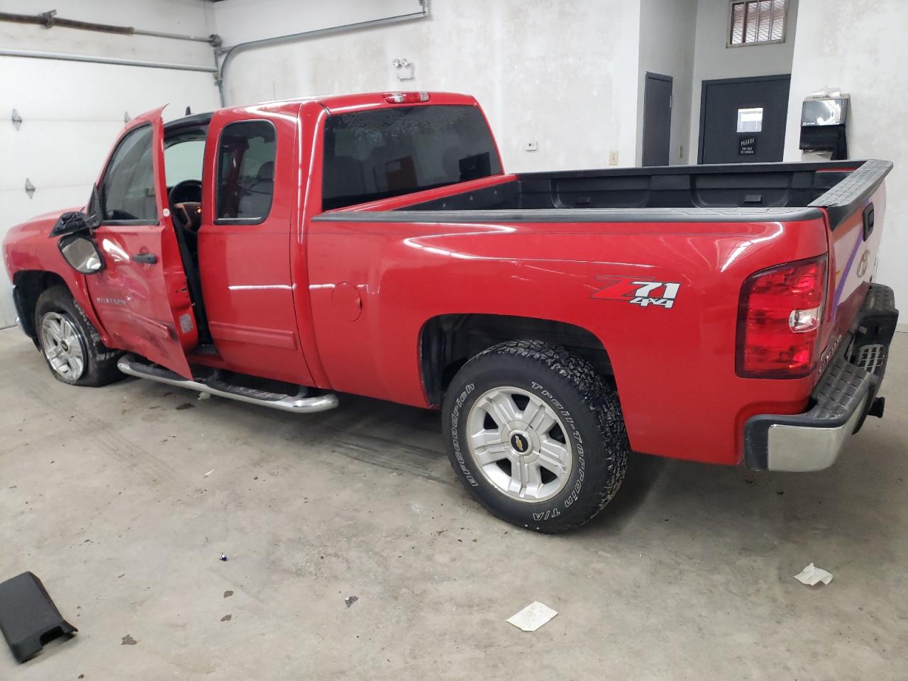 2012 Chevrolet Silverado VIN 1GCRKSE75CZ146414 Copart auction photo, side damage thumbnail 2