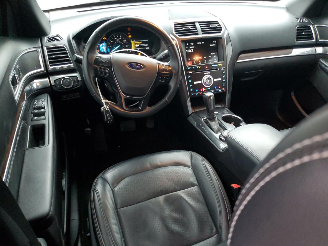 2017 Ford Explorer VIN 1FM5K8F88HGD45531 Copart auction photo, front end / side damage thumbnail 8