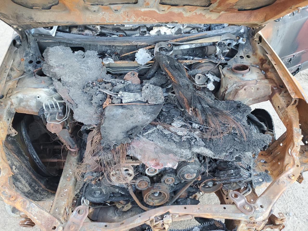 2011 Subaru Outback VIN 4S4BRCCC8B3430460 Copart auction photo, burn - engine / burn - interior damage thumbnail 13