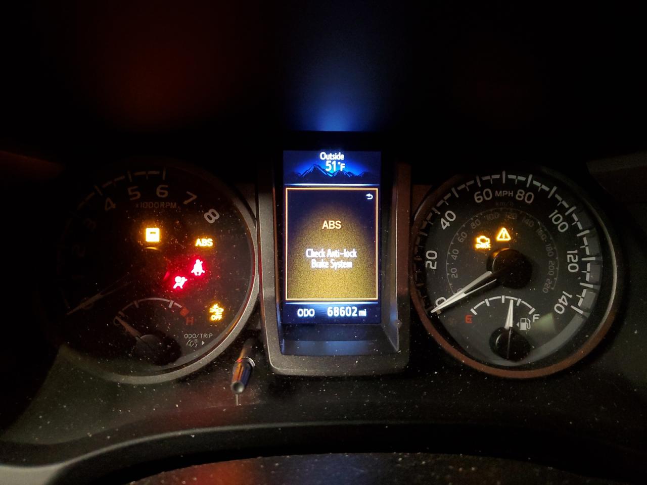 2020 Toyota Tacoma VIN 3TYCZ5AN6LT005557 Copart auction photo, front end / rear end damage thumbnail 9