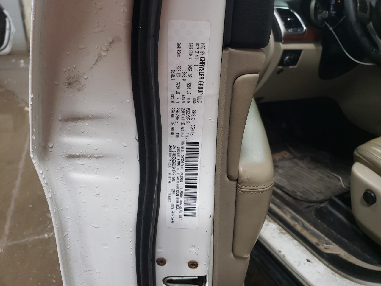 2011 Jeep Grand Cherokee VIN 1J4RR5GG6BC643543 Copart auction photo, front end damage thumbnail 12