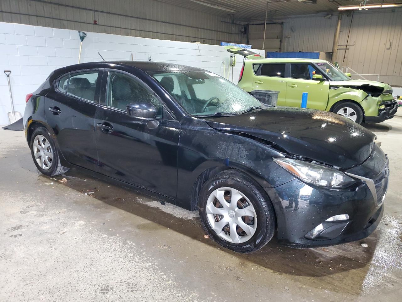 2014 Mazda 3 VIN JM1BM1K71E1155056 Copart auction photo, front end / minor dent/scratches damage thumbnail 4