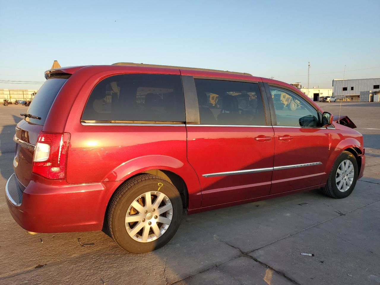 2014 Chrysler Town & Country VIN 2C4RC1BG7ER294203 Copart auction photo, front end damage thumbnail 3