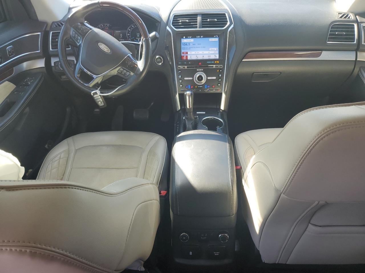 2018 Ford Explorer VIN 1FM5K8HT5JGC38878 Copart auction photo, side / front end damage thumbnail 8