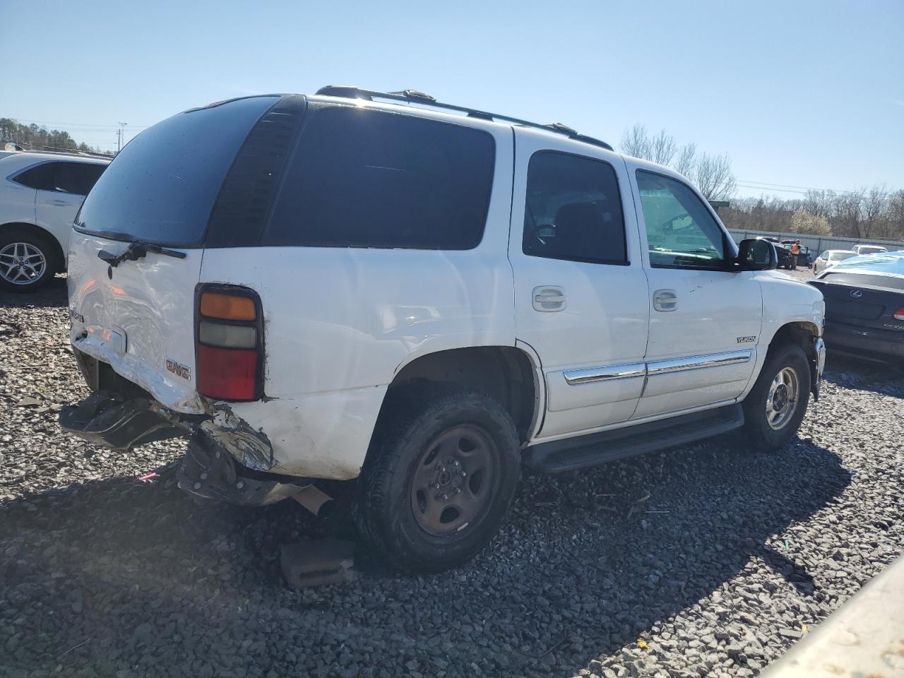 2004 GMC Yukon VIN 1GKEC13Z94R218490 Copart auction photo, rear end damage thumbnail 3