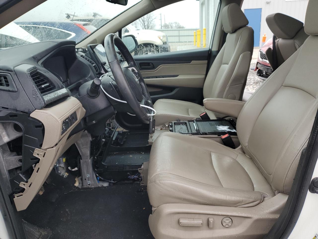 2018 Honda Odyssey VIN 5FNRL6H77JB046625 Copart auction photo, water/flood / undercarriage damage thumbnail 7