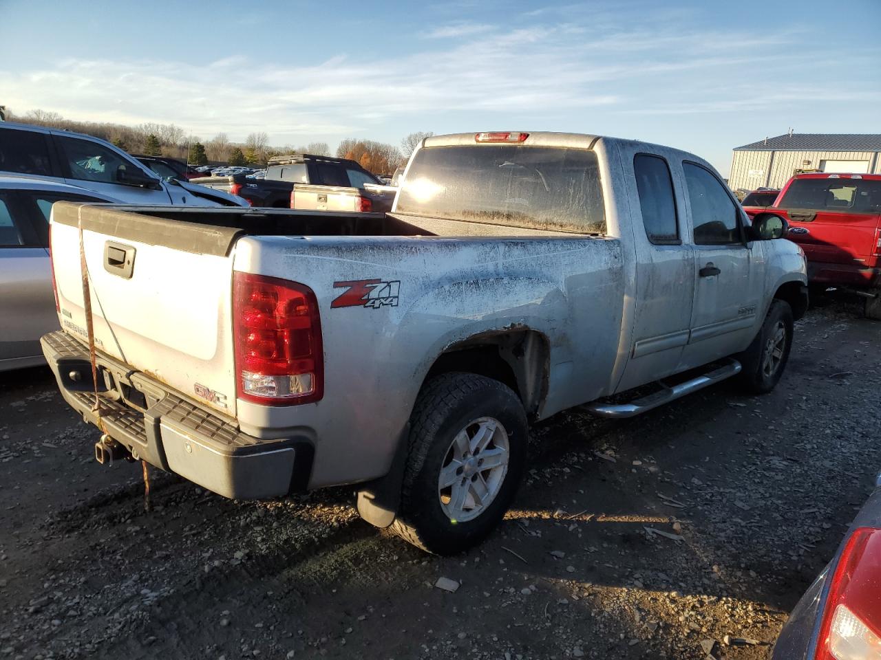 2010 GMC Sierra VIN 1GTSKVE38AZ126543 Copart auction photo, front end / rear end damage thumbnail 3