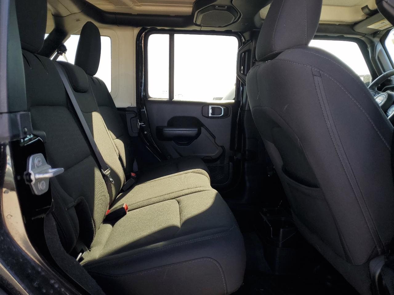 2019 Jeep Wrangler VIN 1C4HJXDNXKW548053 Copart auction photo, burn - engine damage thumbnail 11