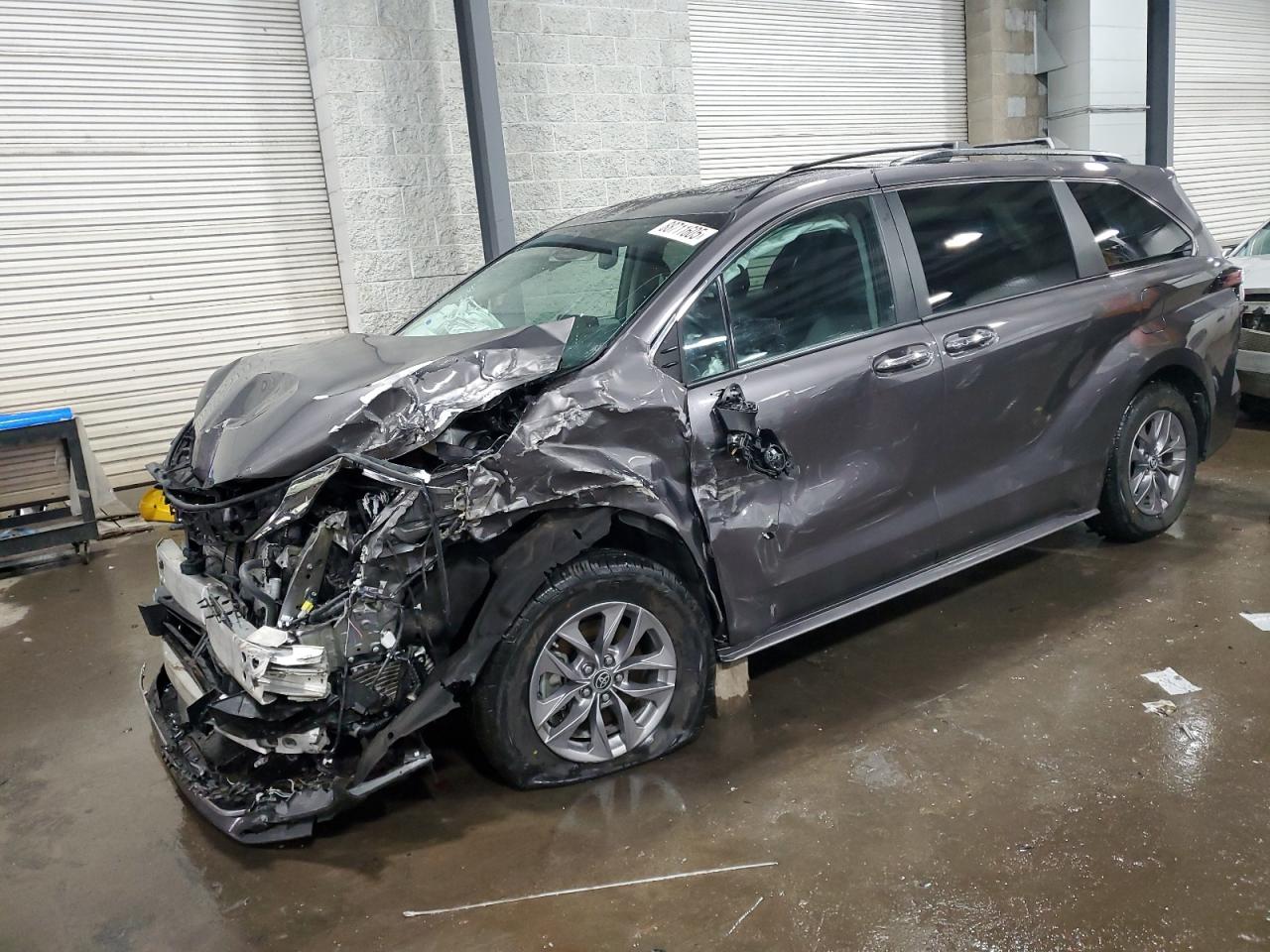 2022 Toyota Sienna VIN 5TDJSKFCXNS073599