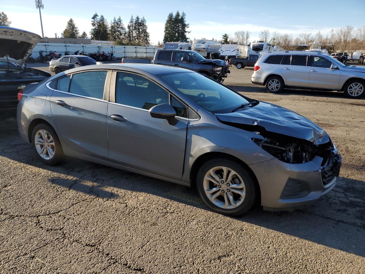 2019 Chevrolet Cruze VIN 1G1BE5SM3K7102855 Copart auction photo, all over damage thumbnail 4
