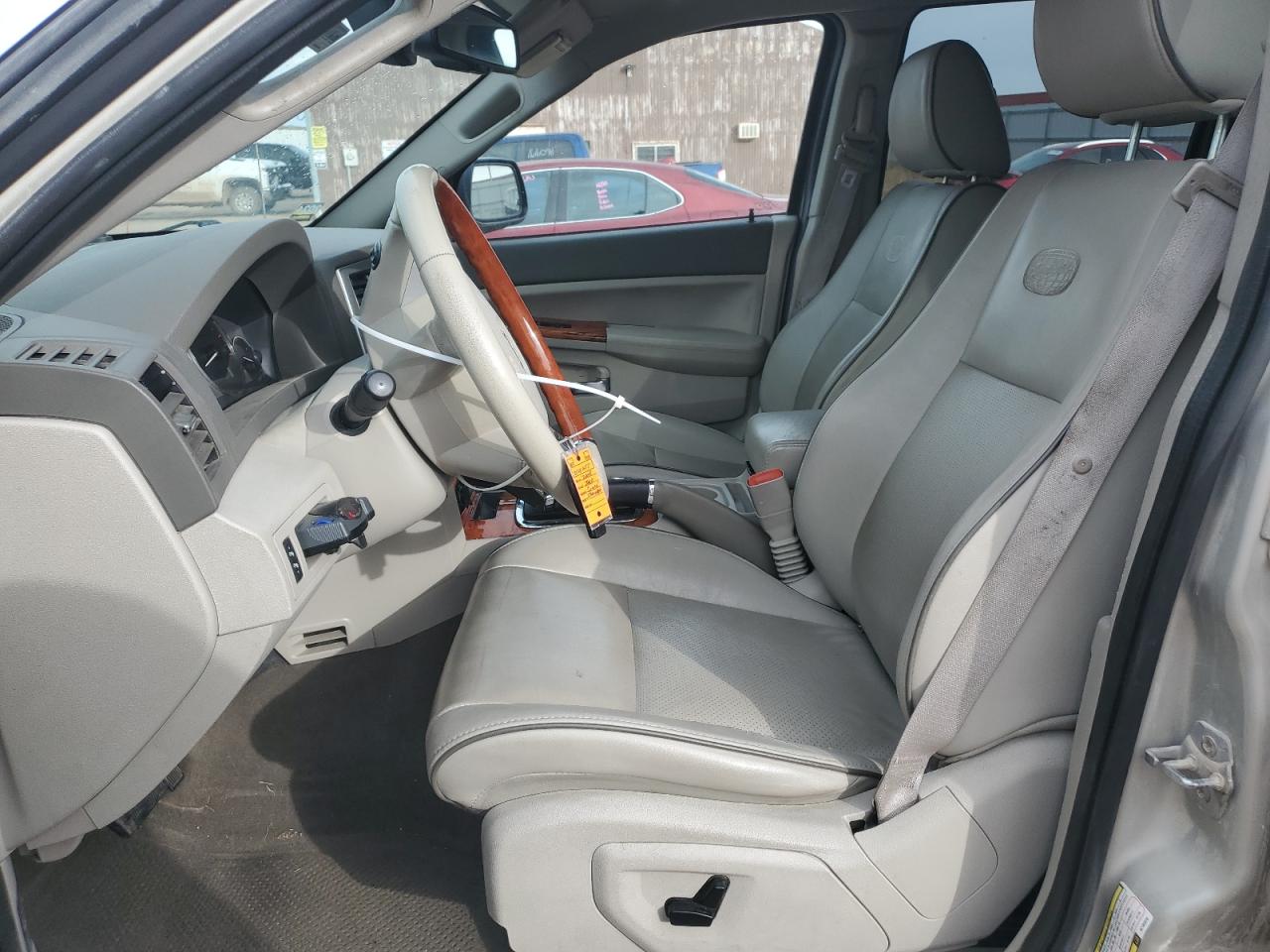 2008 Jeep Grand Cherokee VIN 1J8HR68MX8C184370 Copart auction photo, front end damage thumbnail 7