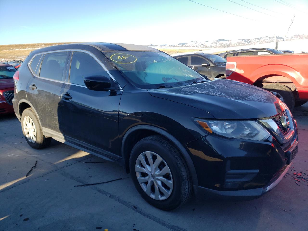 2017 Nissan Rogue VIN KNMAT2MV5HP556952 Copart auction photo, side / front end damage thumbnail 4