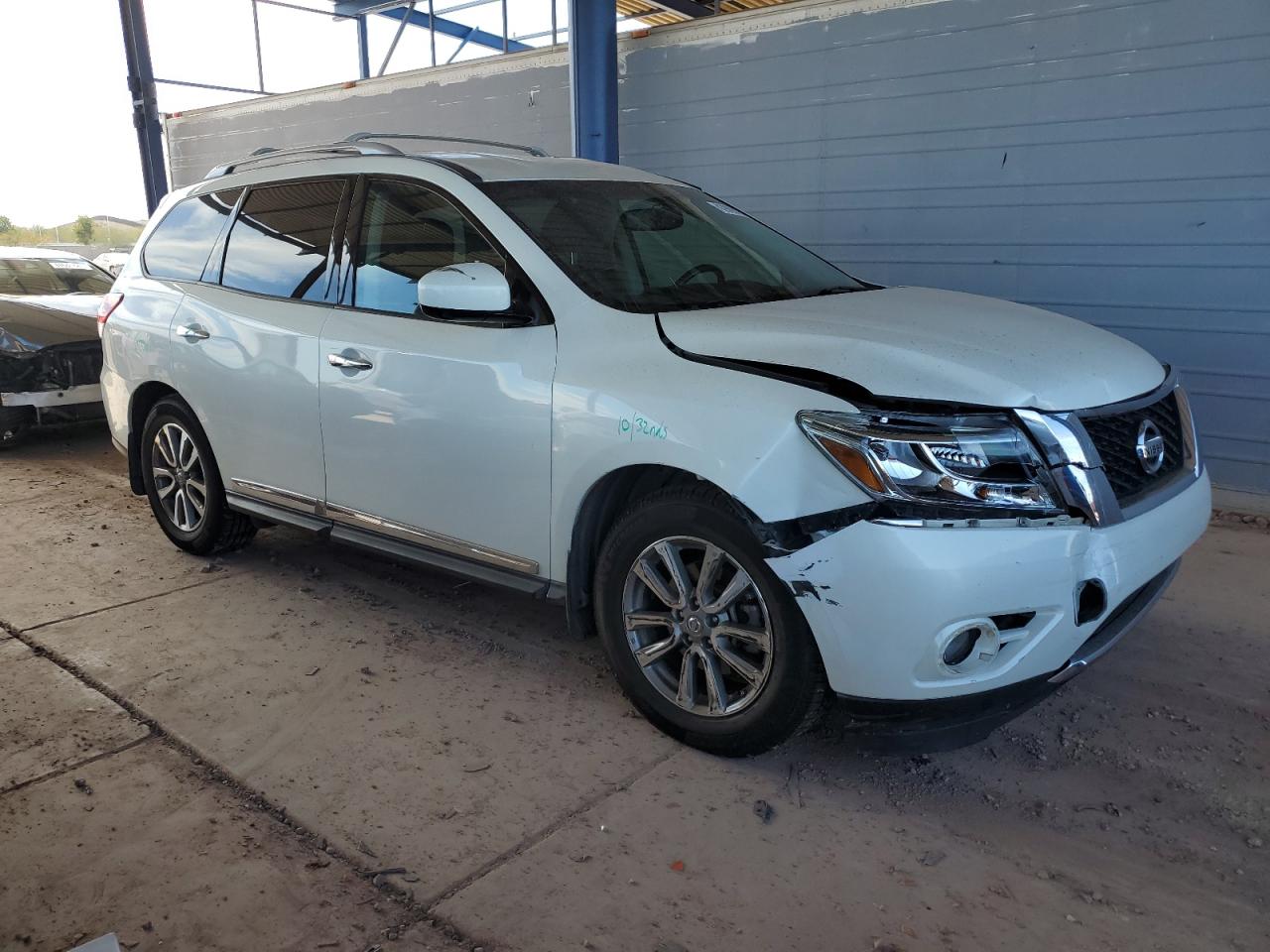 2015 Nissan Pathfinder VIN 5N1AR2MN1FC670932 Copart auction photo, front end damage thumbnail 4