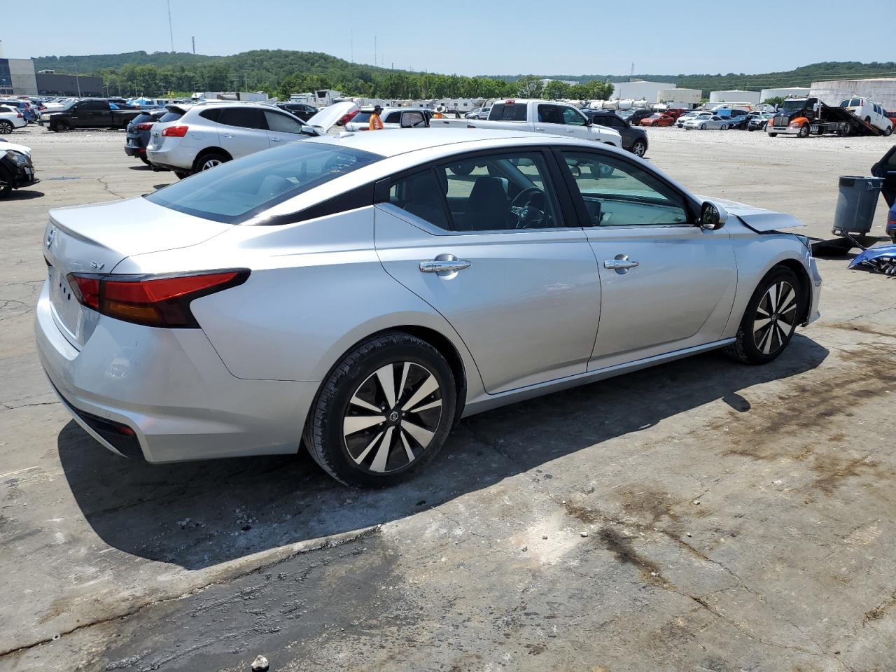 2021 Nissan Altima VIN 1N4BL4DV5MN312391 Copart auction photo, front end damage thumbnail 3