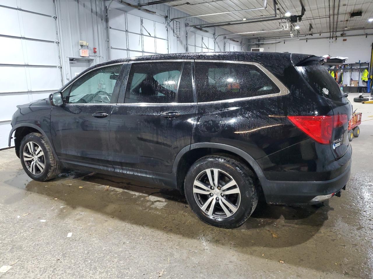 2017 Honda Pilot VIN 5FNYF6H57HB083962 Copart auction photo, front end / minor dent/scratches damage thumbnail 2