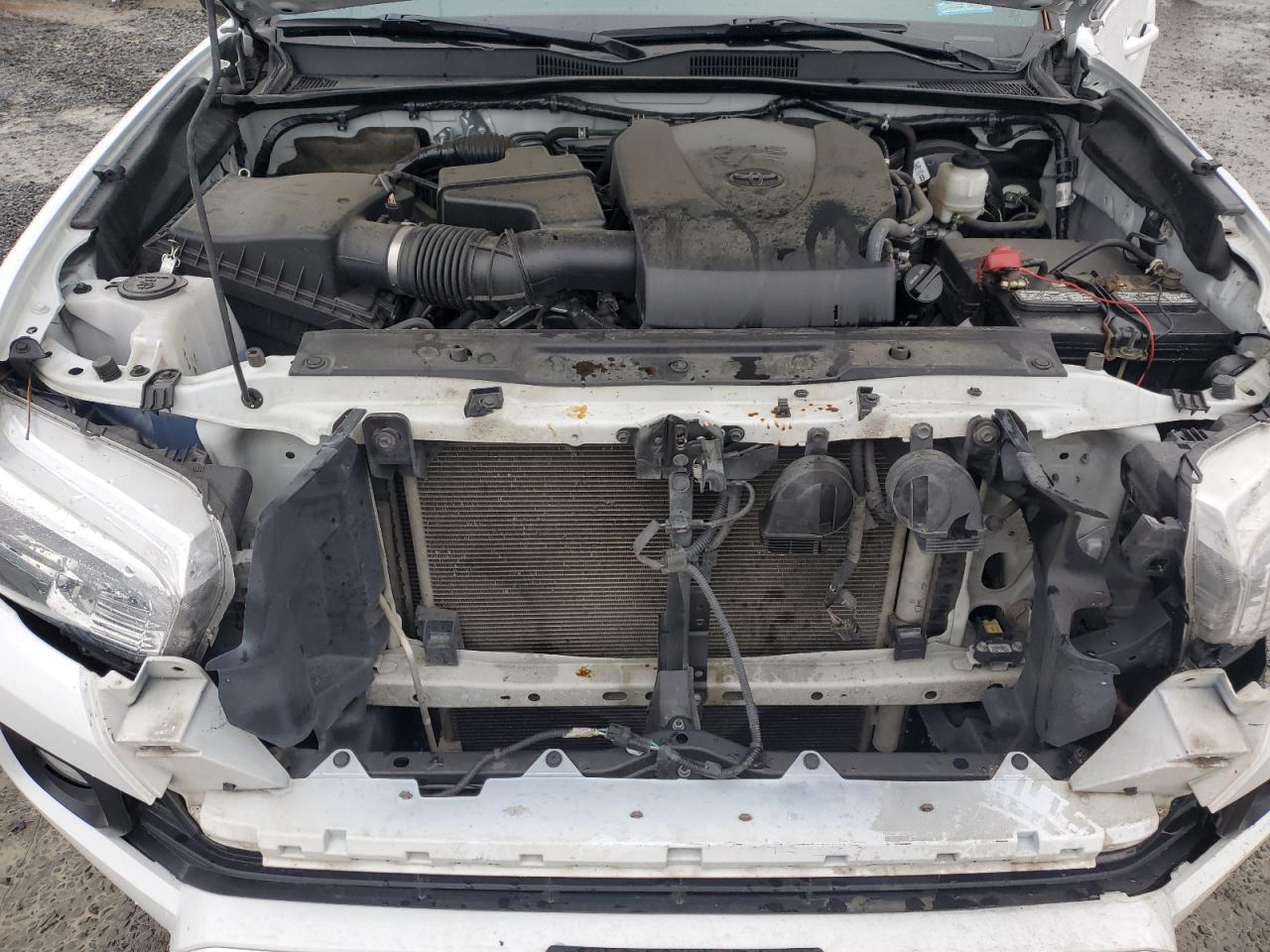 2020 Toyota Tacoma VIN 5TFCZ5AN2LX217667 Copart auction photo, all over damage thumbnail 13