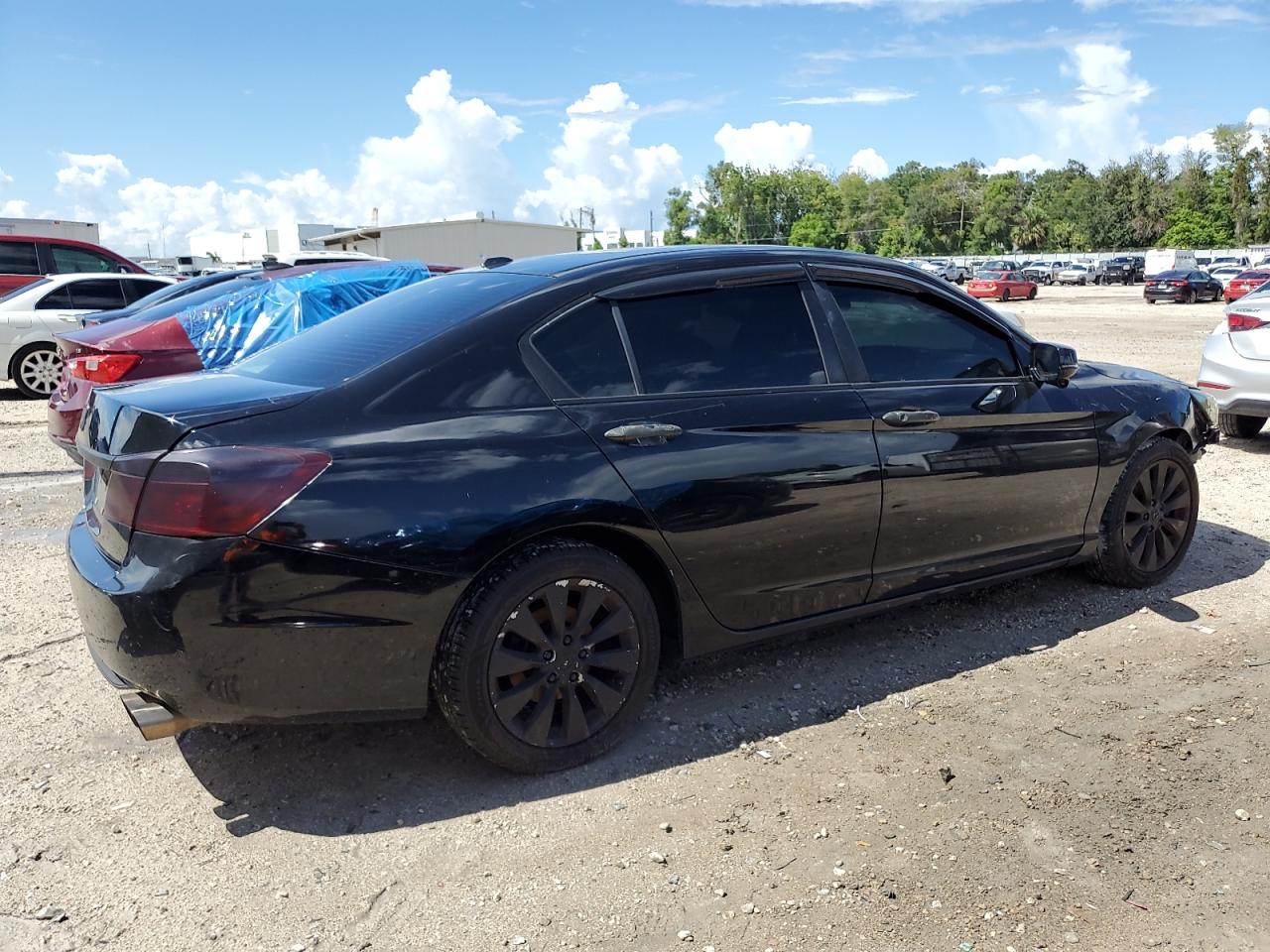 2015 Honda Accord VIN 1HGCR2F84FA116589 Copart auction photo, front end / side damage thumbnail 3