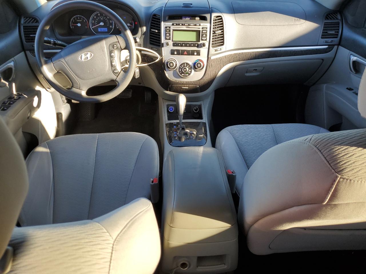 2009 Hyundai Santa Fe VIN 5NMSG13D29H320104 Copart auction photo, front end / side damage thumbnail 8