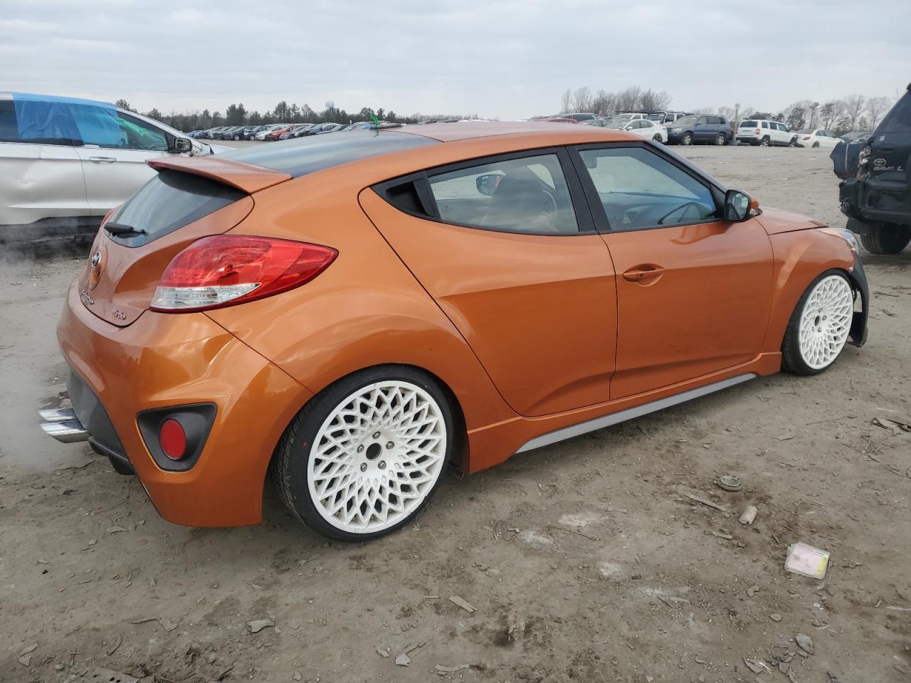 2016 Hyundai Veloster VIN KMHTC6AE6GU304241 Copart auction photo, front end / side damage thumbnail 3