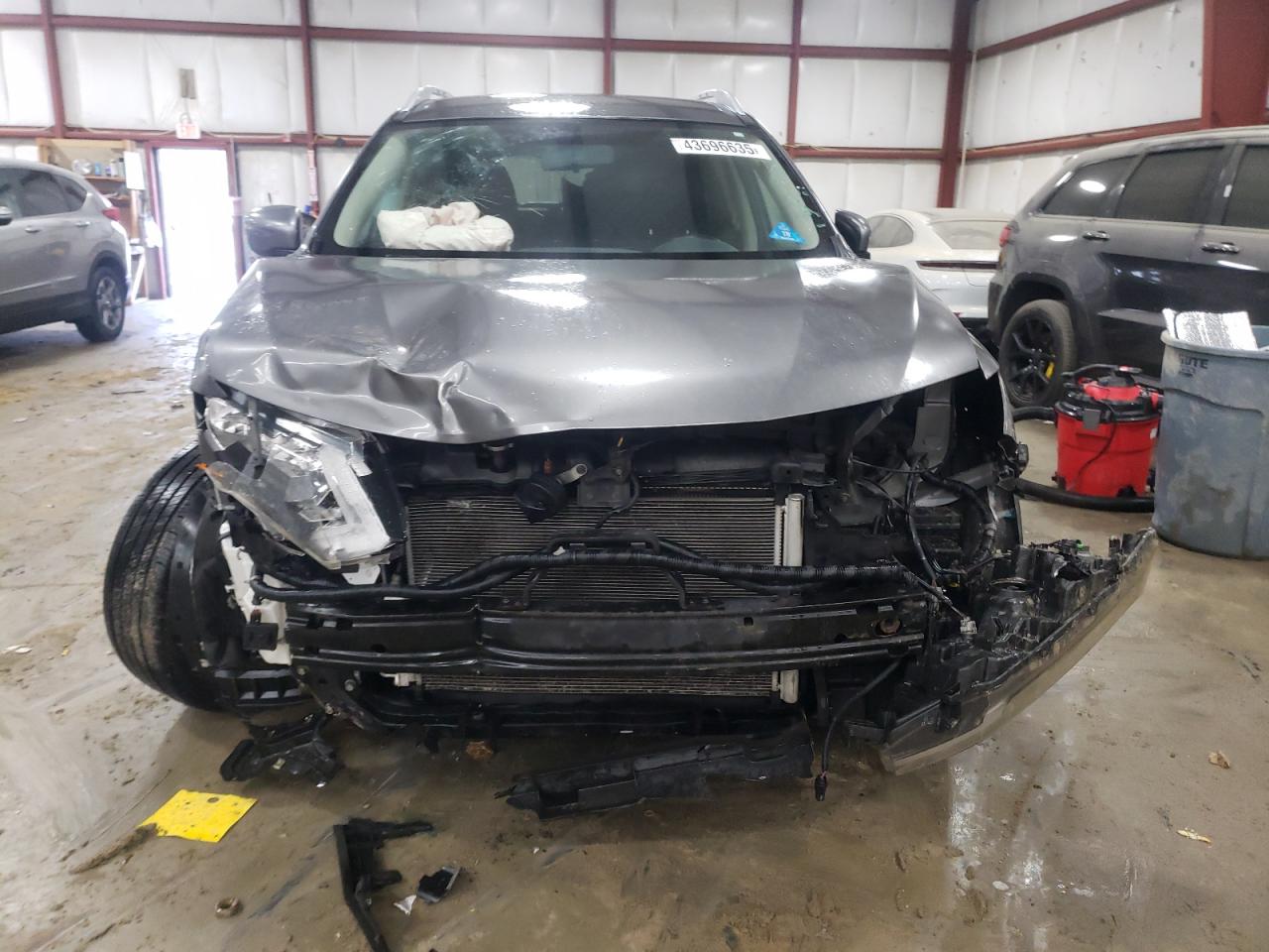 2017 Nissan Rogue VIN JN8AT2MV3HW023198 Copart auction photo, front end damage thumbnail 5