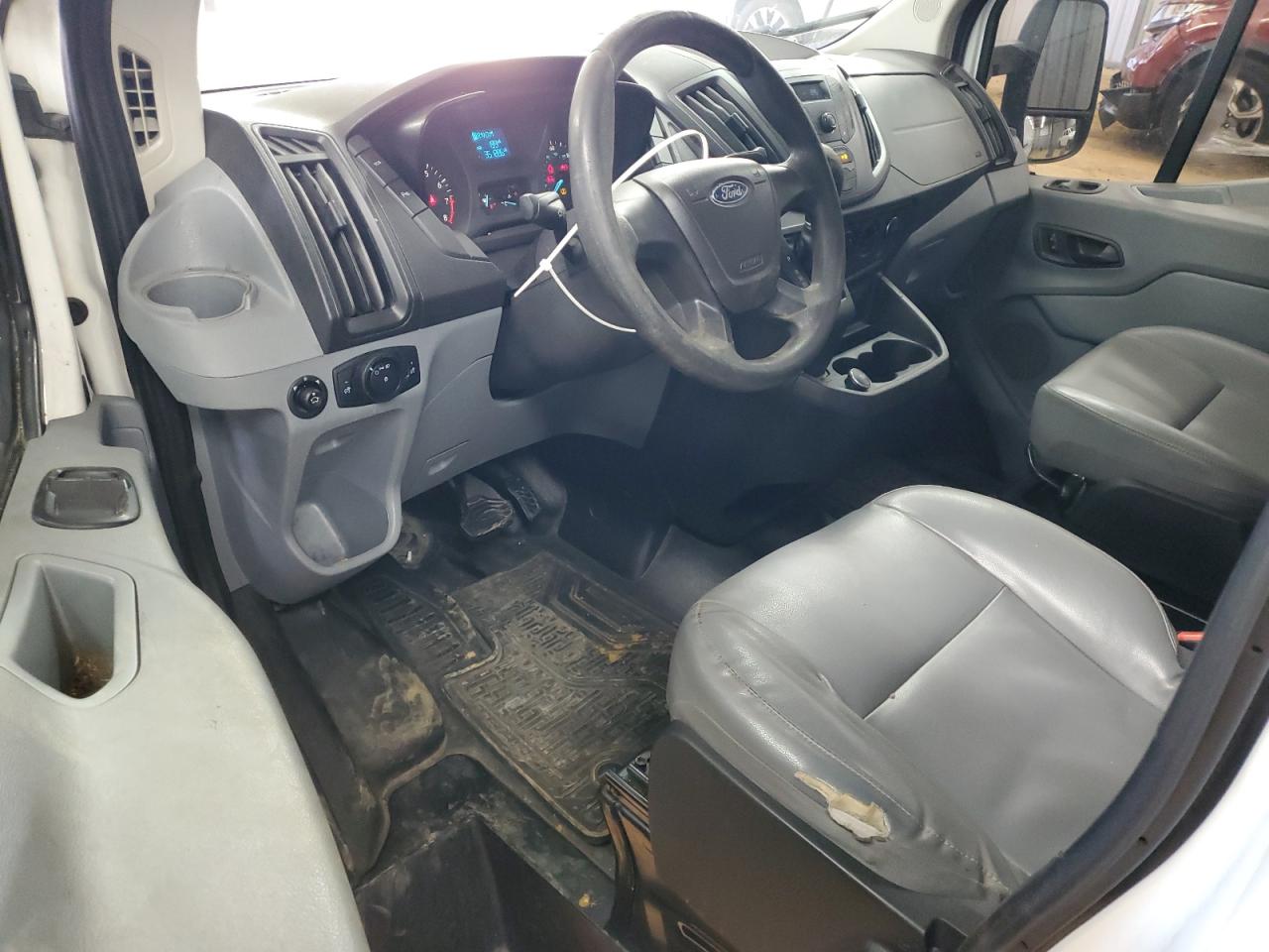 2017 Ford Transit VIN 1FTYR2CM7HKA00869 Copart auction photo, front end / side damage thumbnail 8