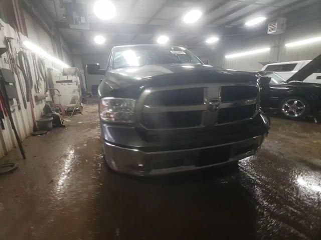 2017 RAM 1500 VIN 1C6RR7TT2HS748395 Copart auction photo, front end / side damage thumbnail 13