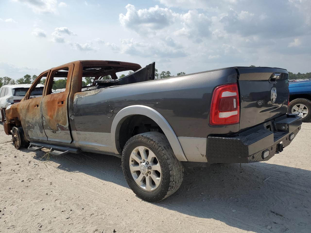 2021 RAM 3500 VIN 3C63R3JL3MG589972 Copart auction photo, burn - engine damage thumbnail 2