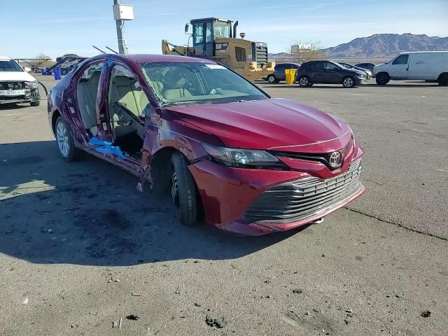 2018 Toyota Camry VIN 4T1B11HK2JU592928 Copart auction photo, side damage thumbnail 11
