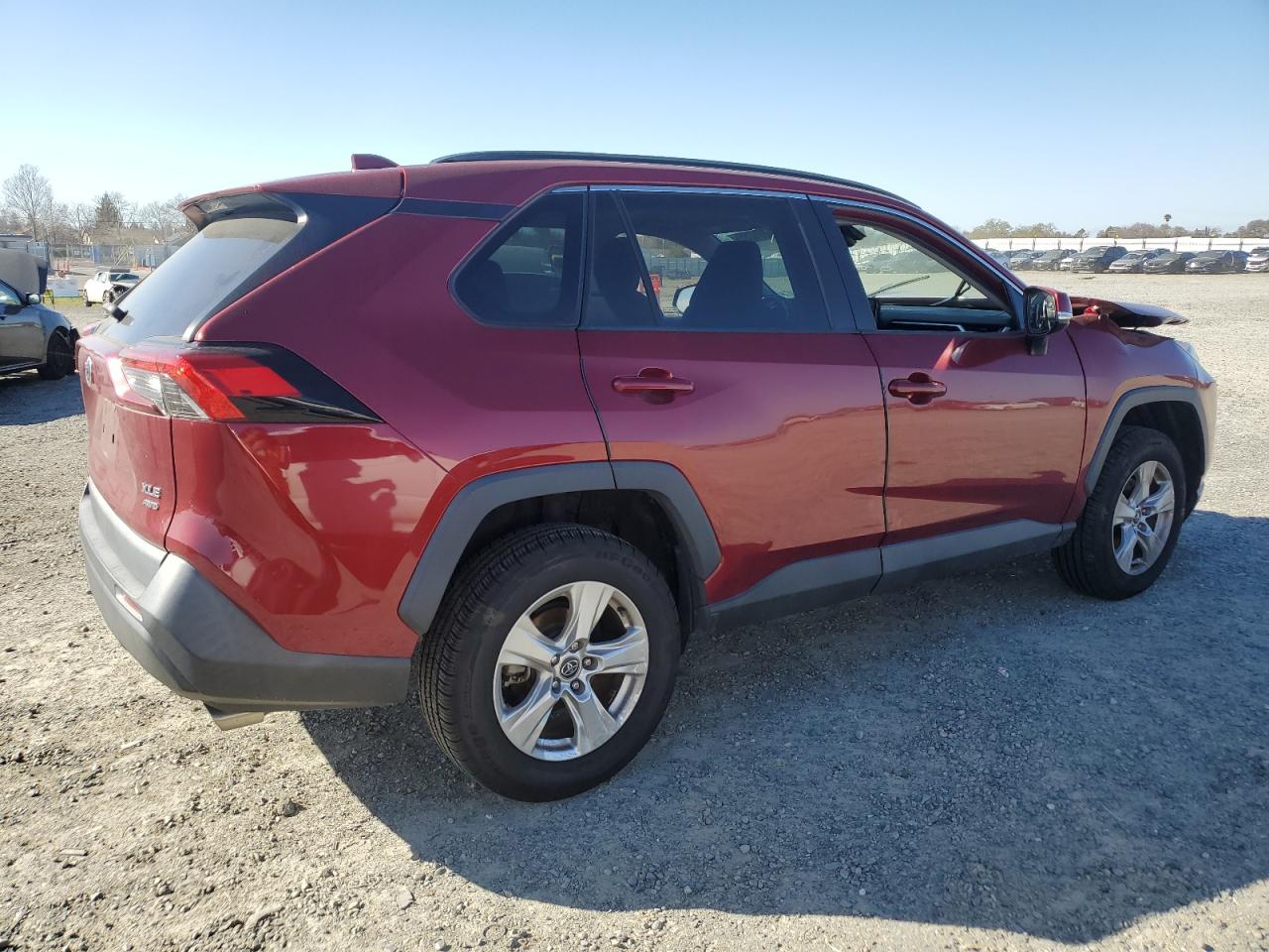 2020 Toyota RAV 4 VIN 2T3P1RFV2LW123463 Copart auction photo, front end / minor dent/scratches damage thumbnail 3