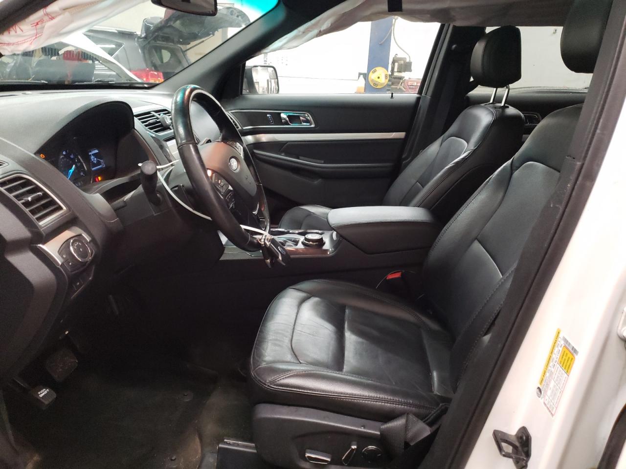 2016 Ford Explorer VIN 1FM5K8D85GGD28011 Copart auction photo, side / front end damage thumbnail 7