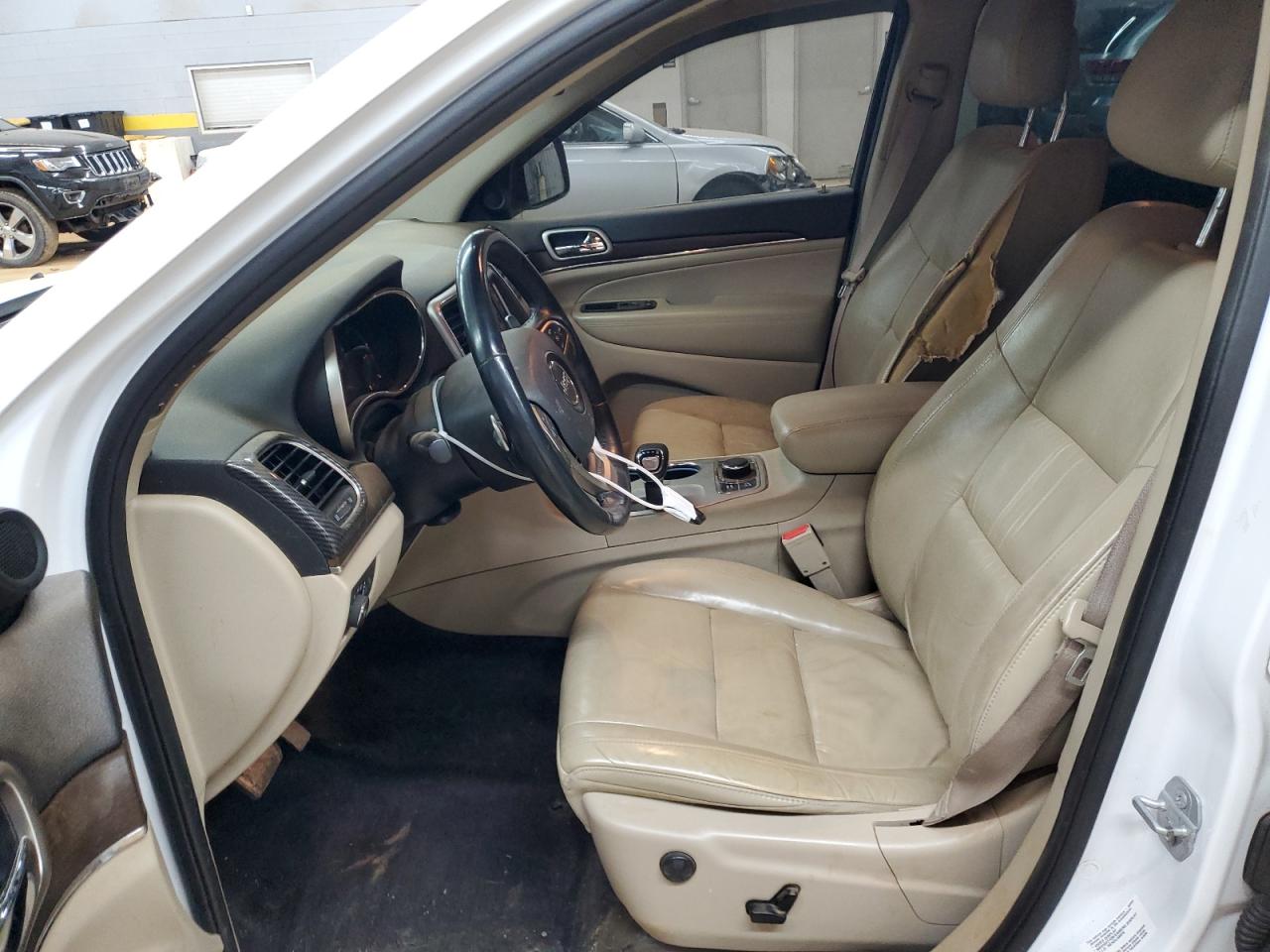 2015 Jeep Grand Cherokee VIN 1C4RJFBG6FC704034 Copart auction photo, front end / side damage thumbnail 7