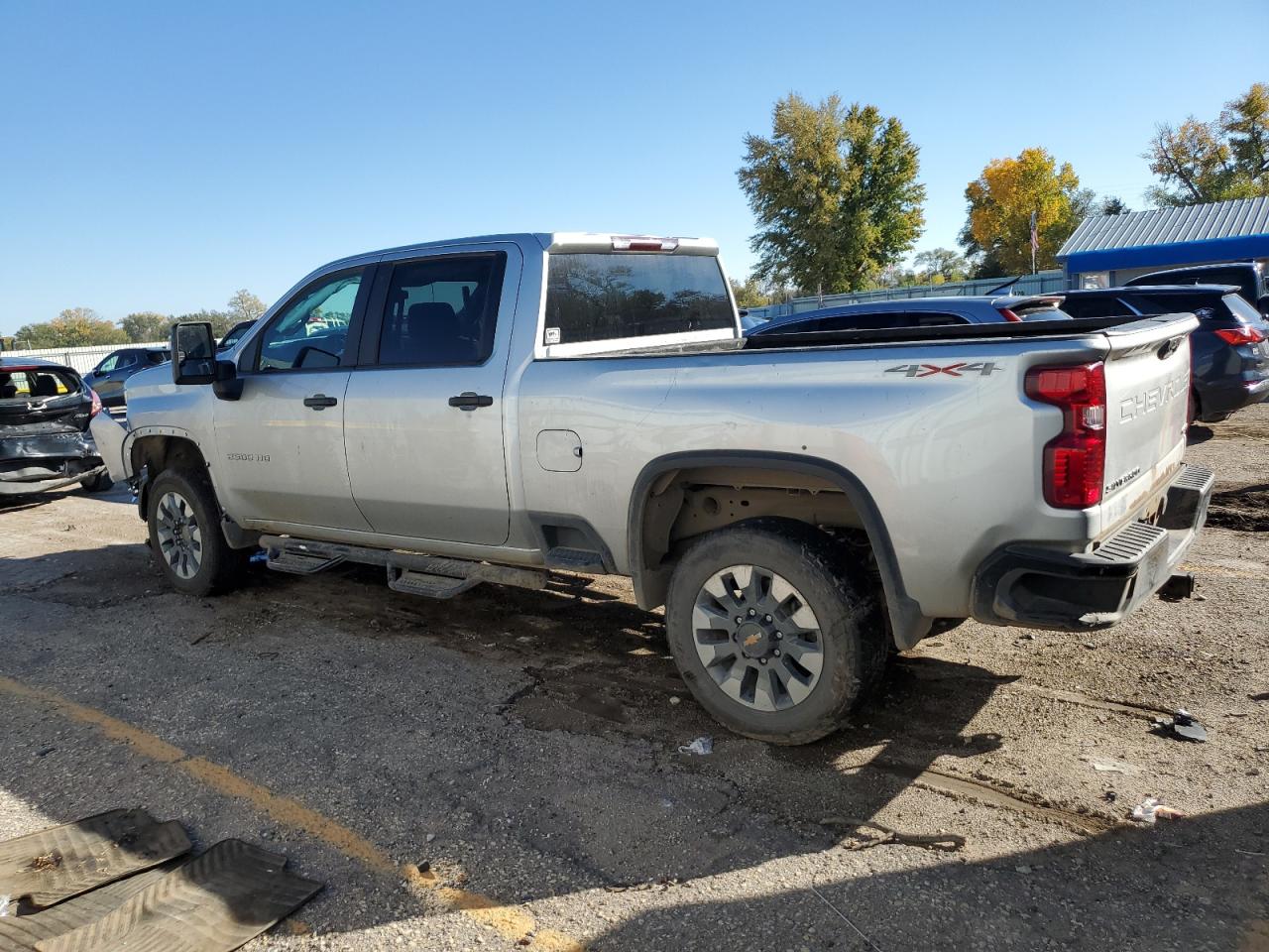 2022 Chevrolet Silverado VIN 1GC4YME70NF207600 Copart auction photo, front end damage thumbnail 2